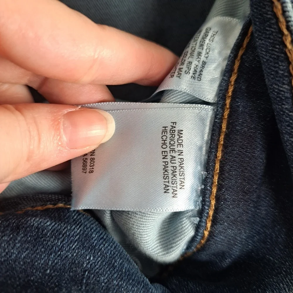 Lot Of 2 Lucky Brand Jeans Mens 36x30 Blue Denim 221 and 121
